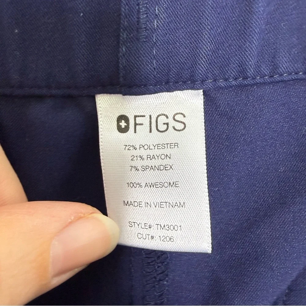 FIGS Men’s Navy Blue Cairo Cargo Scrub Pants
